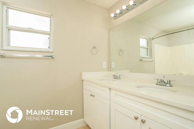 Foto del edificio - 4121 Cannon Ct