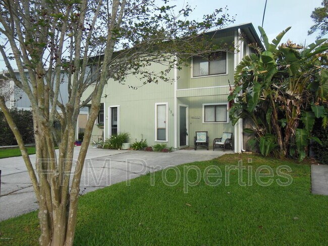 Foto del edificio - 136 Pine St