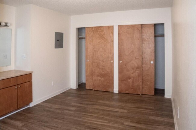 Building Photo - Wheelhouse Apartments