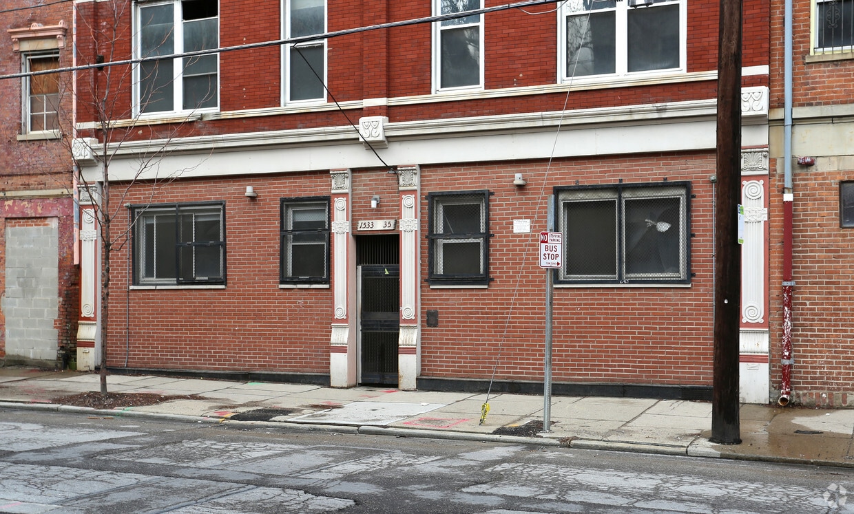 Building Photo - 1533-1535 Race St
