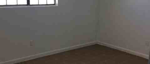 Foto del edificio - 1213 S Maddox Ave