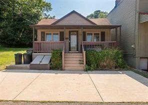 Building Photo - 660 Elm Way