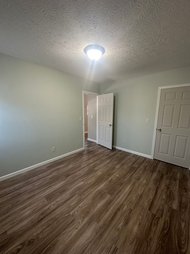 Foto del edificio - Two Bedroom Apartment