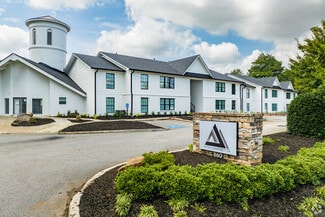 Building Photo - The Apex