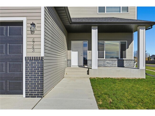 Foto del edificio - 4743 32nd St S