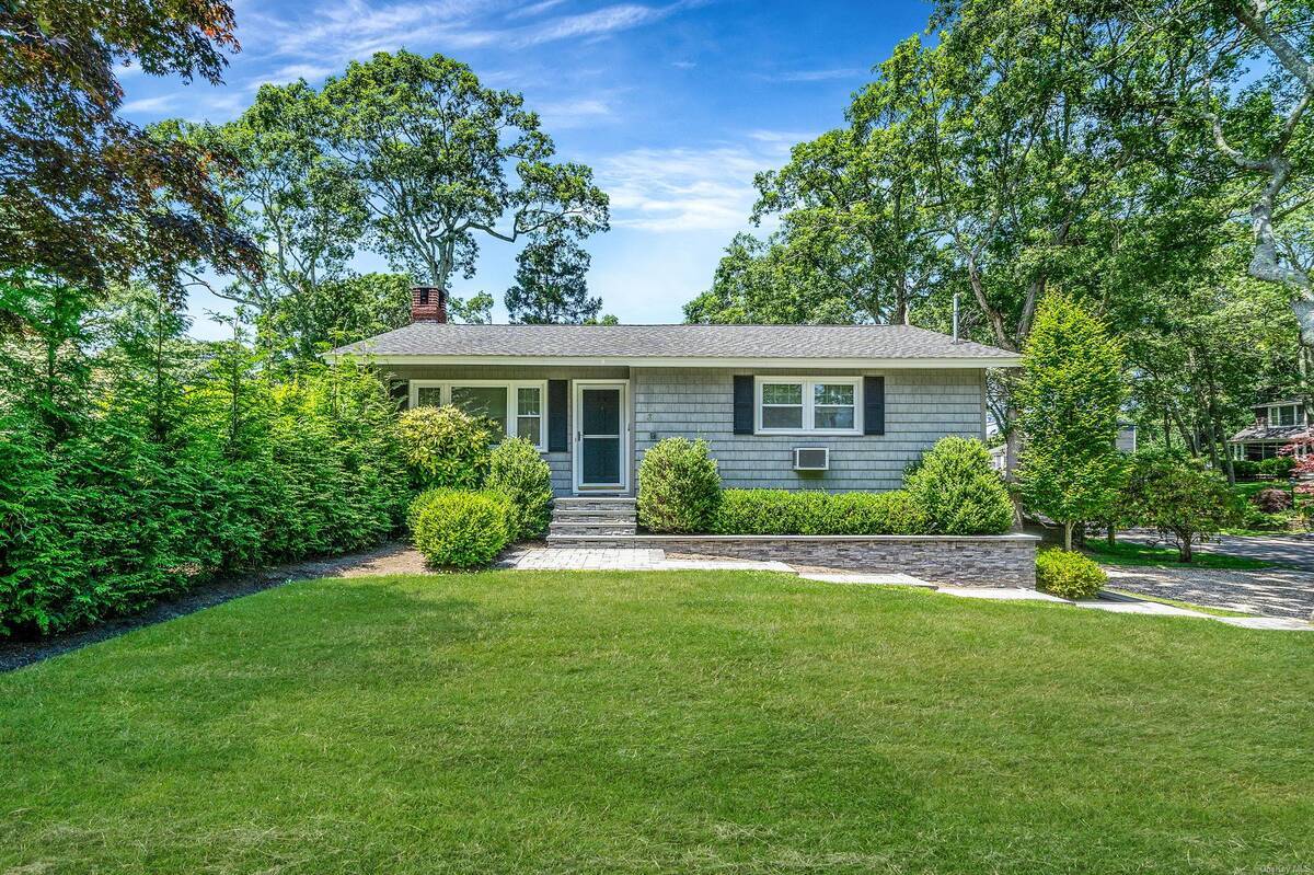 Primary Photo - 3 Crestview Dr