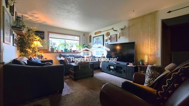 Foto del edificio - 708 8th St N