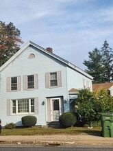 Building Photo - 285 Main St