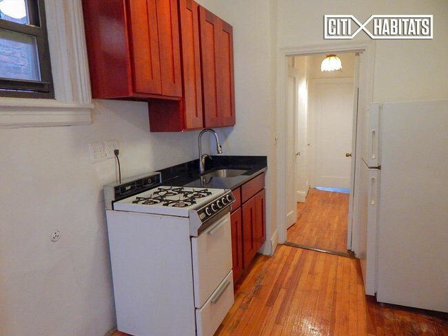 Foto del edificio - 239 E 51st St