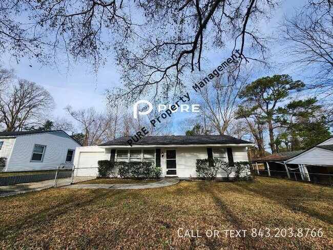 Building Photo - 1112 Mt Batten Dr