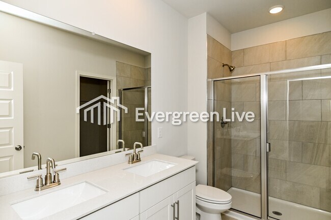 Building Photo - 692 Shoemaker Ln