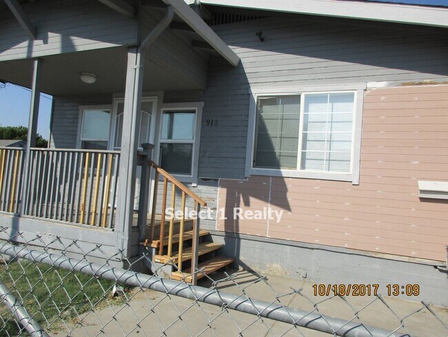 Foto del edificio - 3 bed 2 bath house Antioch - Select 1 Realty