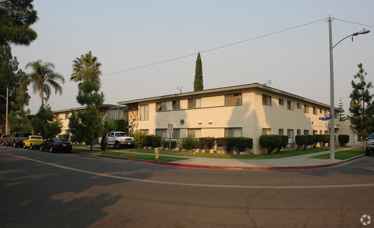 Building Photo - Clifton Avenue Apartments
