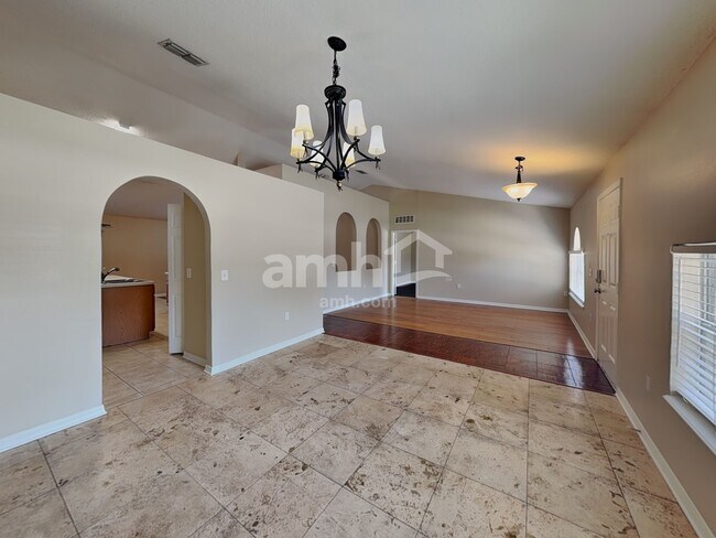 Foto del edificio - 5498 Cougar Park Ct