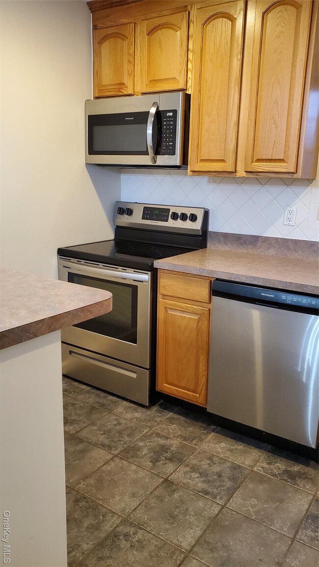 Foto del edificio - 101 Sylvan Ave