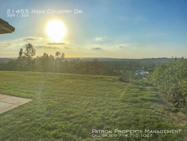 Building Photo - 3 Bedroom House with a Breathtaking View