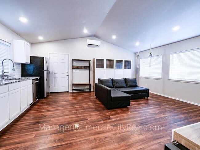 Photo - Canyon Park Apartment