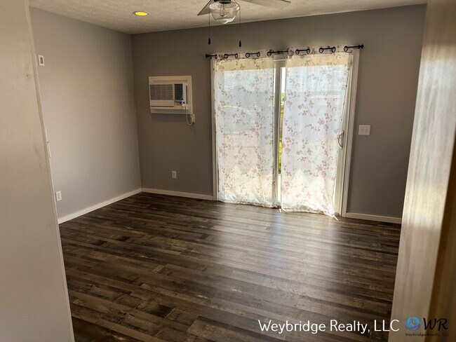 Building Photo - Kraus Lane 3877