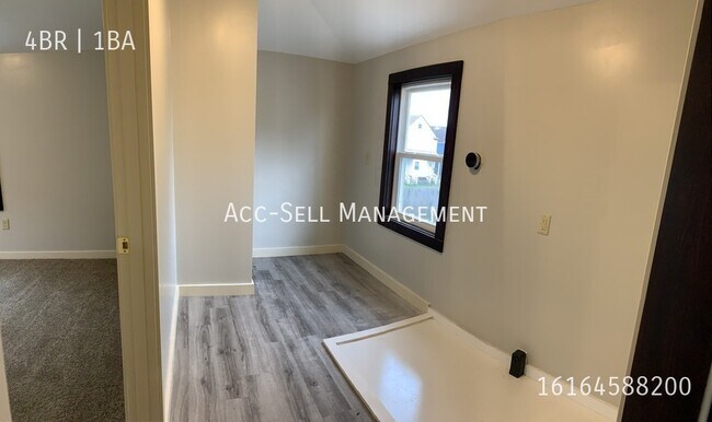 Foto del edificio - 1122 Broadway Ave NW