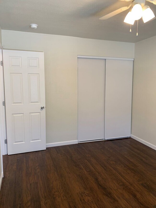Foto del interior - Updated Cozy Apartments at Loveridge Road
