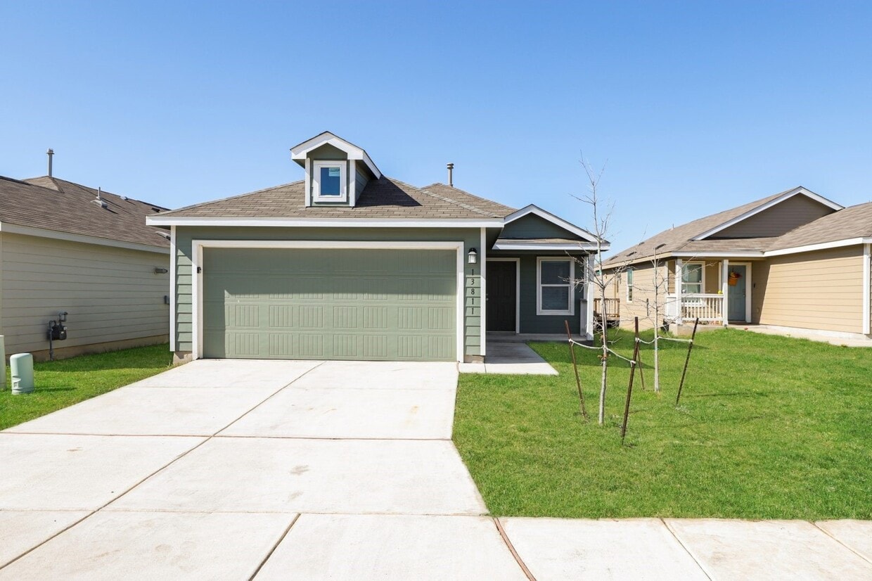 Foto principal - 13811 Weir Pl