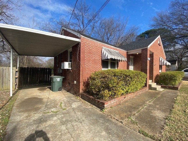 Building Photo - 4744 Bowen Ave