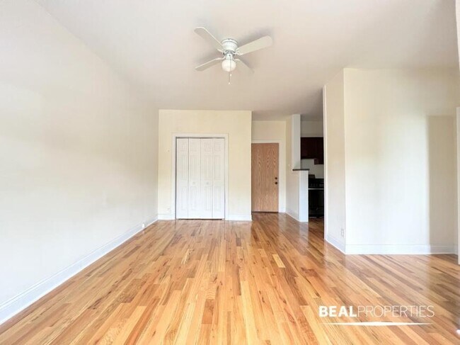 Building Photo - 0 bedroom in CHICAGO IL 60625