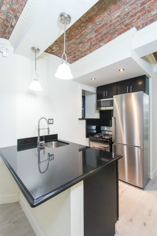 Building Photo - 17 W 103rd St