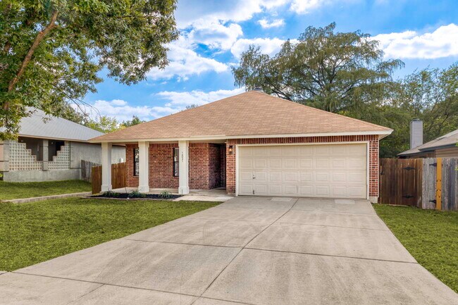 Foto del edificio - 16031 Watering Point Dr