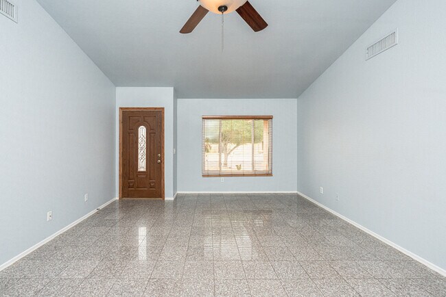Foto del edificio - Corner lot! Great Ahwatukee Location