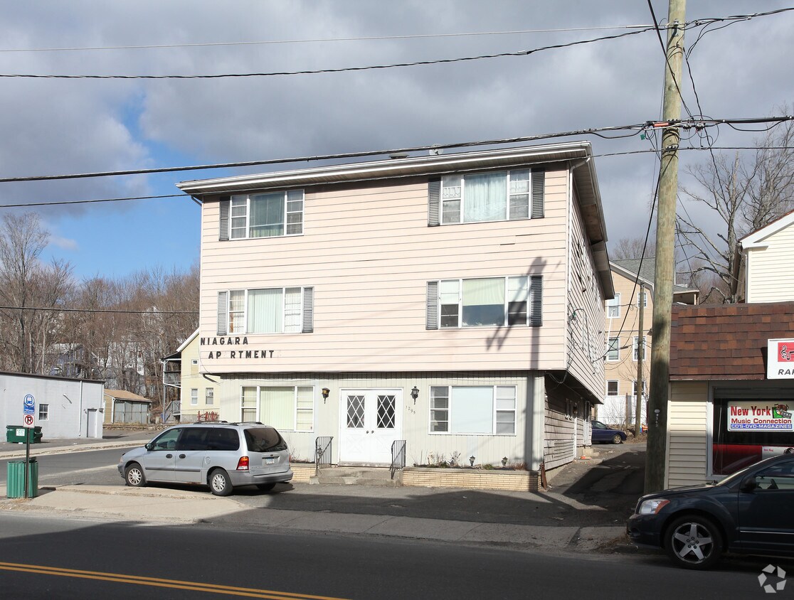Primary Photo - Niagara Apartments