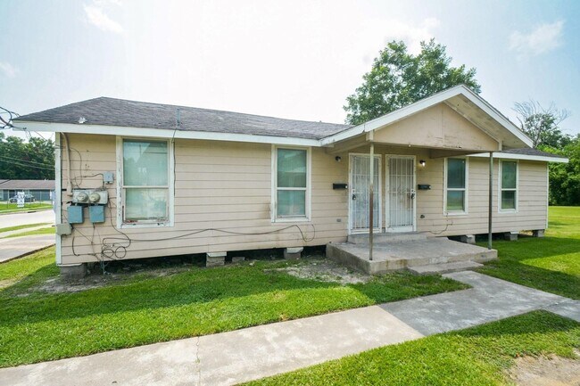Foto del edificio - 6014 Collingsworth St