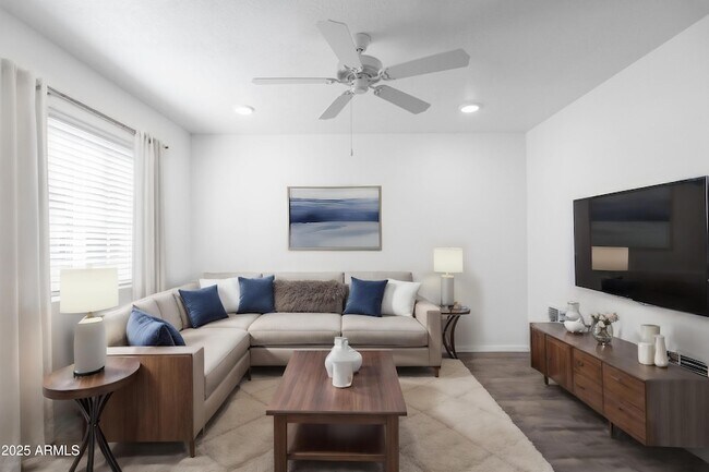 Foto del edificio - 12570 N Cotton Ln