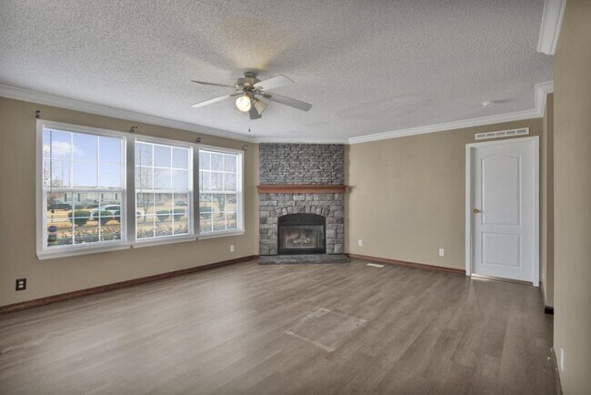 Foto del edificio - 34 Talbot Cir