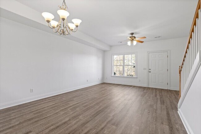 Foto del edificio - 7502 Noah Reid Rd