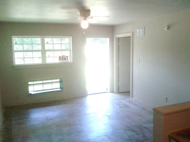 Building Photo - 6063 Sperry Rd
