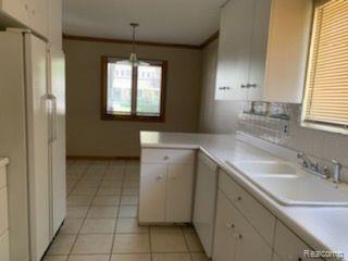 Building Photo - 3120 Parker Dr