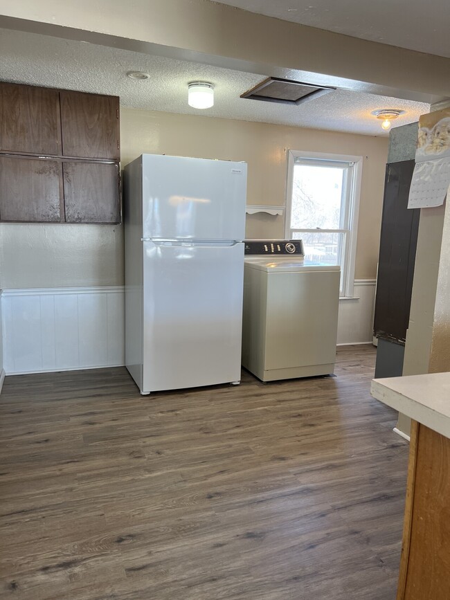 Building Photo - 506 W G Ave | Kingman