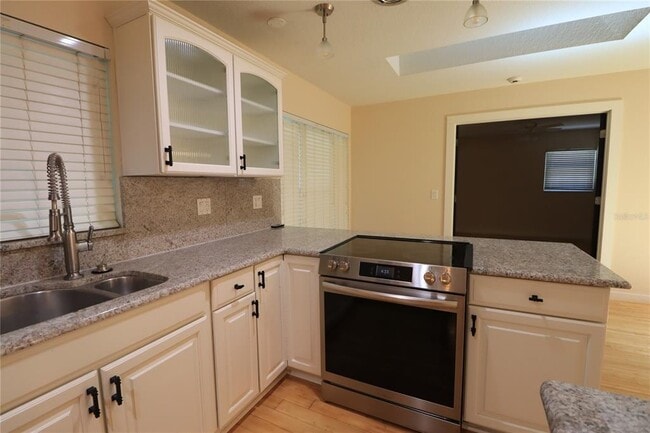 Building Photo - 17815 Sunrise Dr