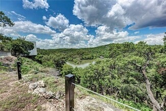 Building Photo - 203 Laguna Vista Dr
