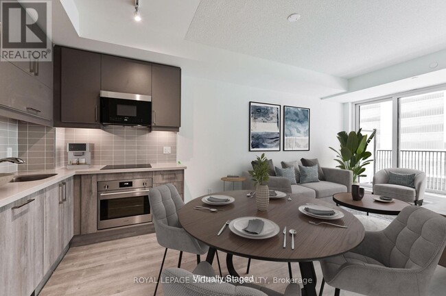 Building Photo - 38 Simcoe Promenade