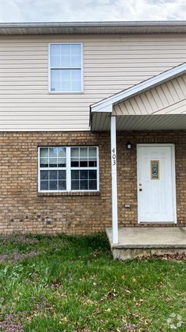 Building Photo - 403 Country Villa Ln