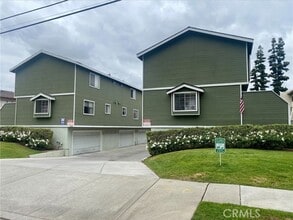 Building Photo - 1163 W Badillo St