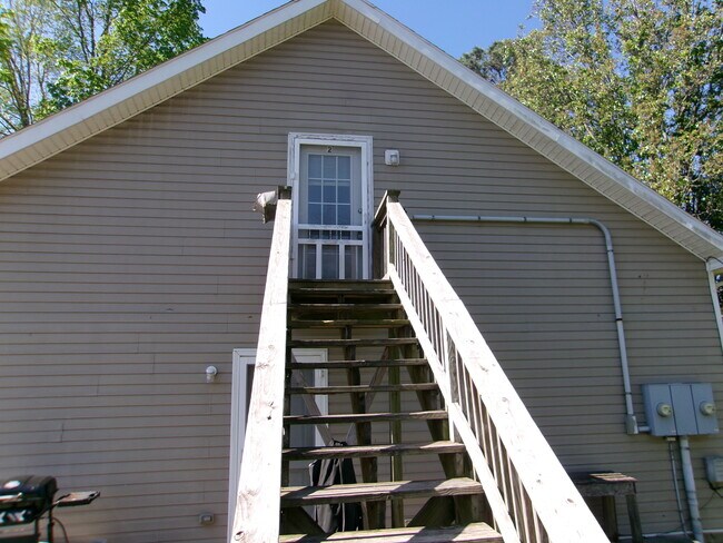 Foto del edificio - 452 Logansport Rd