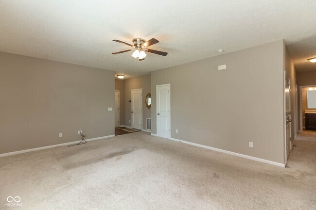 Foto del edificio - 4501 Creighton Ln