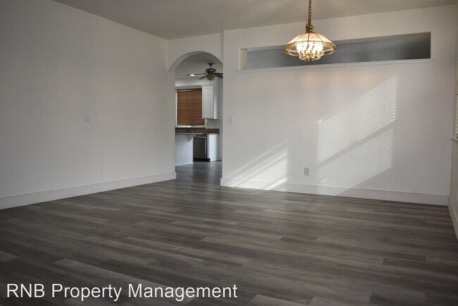 Foto del edificio - 5 br, 3 bath House - 125 Marinette Court