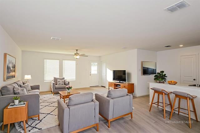 Foto del edificio - 2720 Mistwood Dr