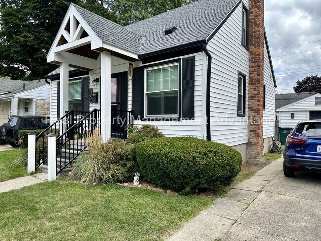Building Photo - Modern 3-Bedroom Home in Walkable Ferndale...