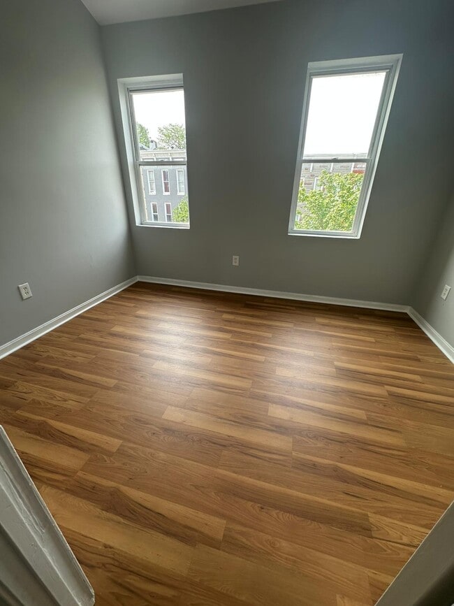 Foto del edificio - 1332 W Lafayette Ave