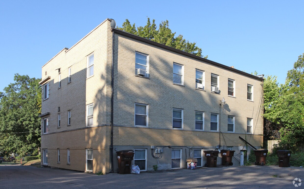 Building Photo - 734-736 S Fred Shuttlesworth Cir